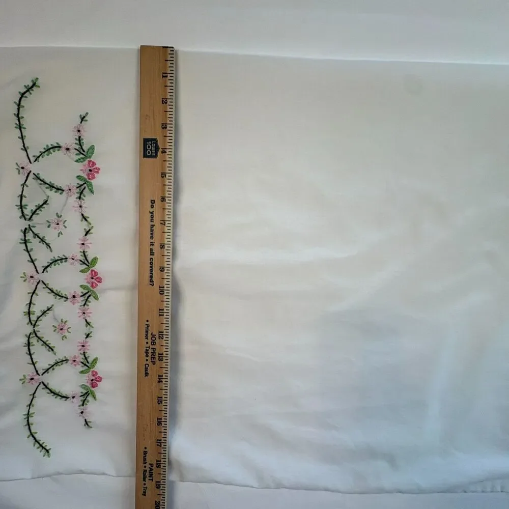 Cottagecore Hand Embroidered White Pillowcase Floral Wavy Lace Trim Vintage EUC